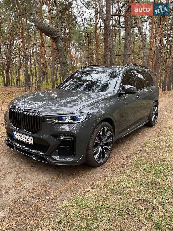 Позашляховик / Кросовер BMW X7 2022 в Дніпрі фото 12 Позашляховик / Кросовер BMW X7 2022 в Дніпрі