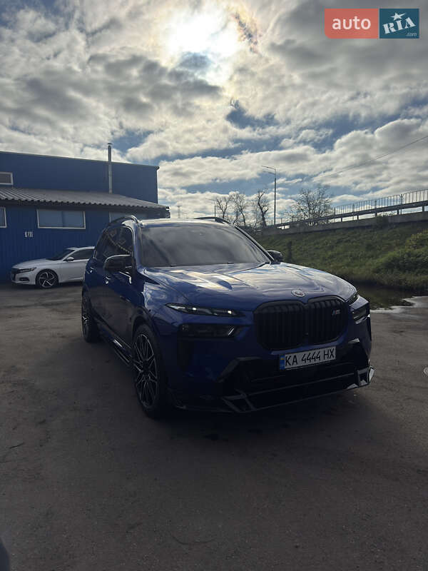 Внедорожник / Кроссовер BMW X7 2022 в Киеве