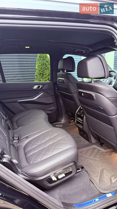 Внедорожник / Кроссовер BMW X7 2024 в Ивано-Франковске