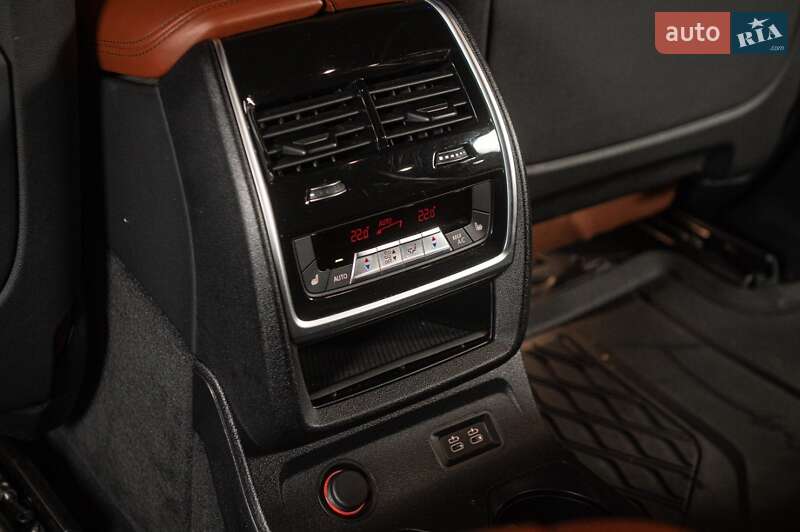 Внедорожник / Кроссовер BMW X7 2022 в Одессе