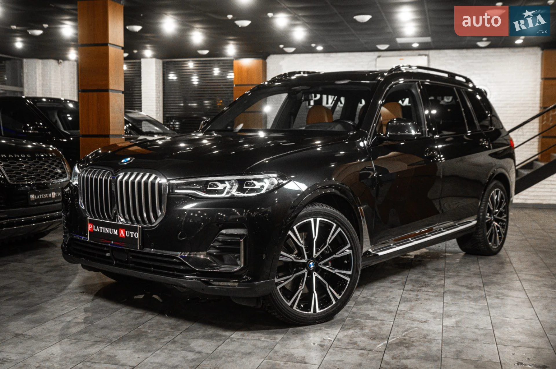 2022 BMW X7 - фото 1