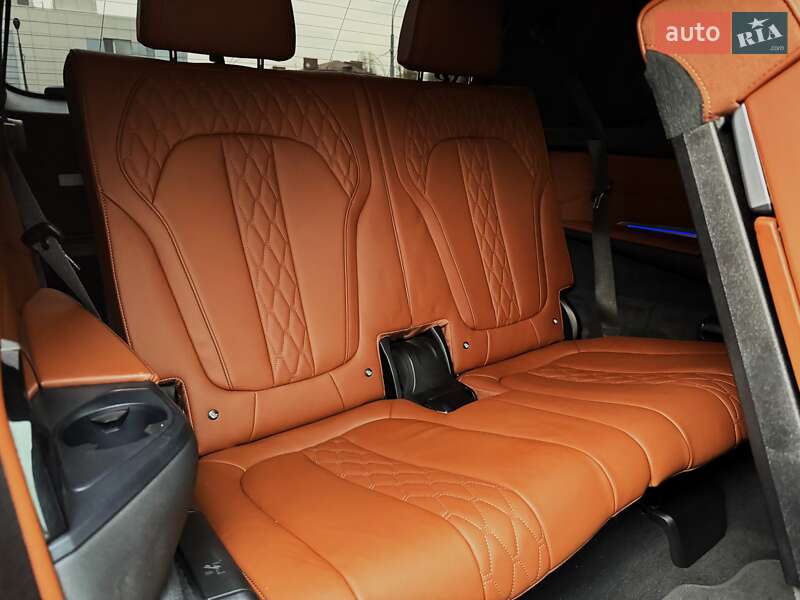 Внедорожник / Кроссовер BMW X7 2022 в Киеве