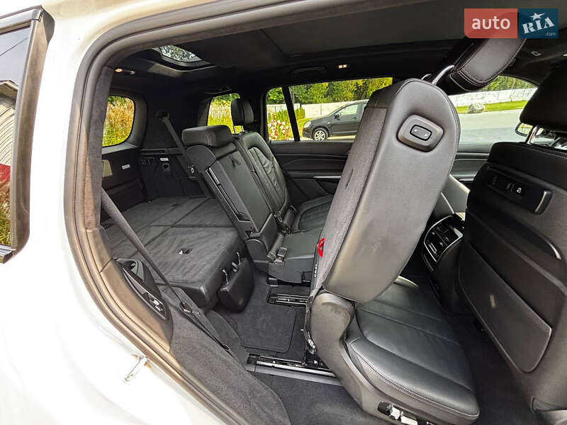 Внедорожник / Кроссовер BMW X7 2020 в Луцке