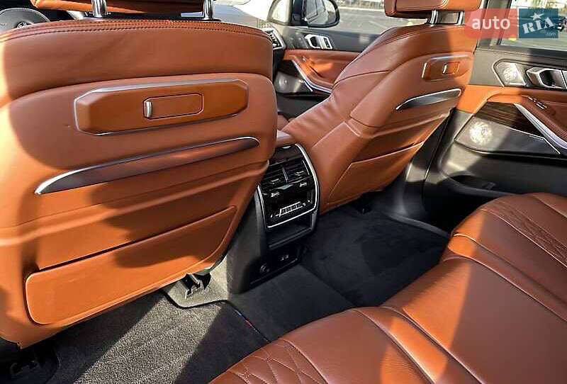Внедорожник / Кроссовер BMW X7 2025 в Богуславе фото 11 Внедорожник / Кроссовер BMW X7 2025 в Богуславе