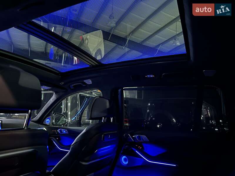 Внедорожник / Кроссовер BMW X7 2023 в Киеве