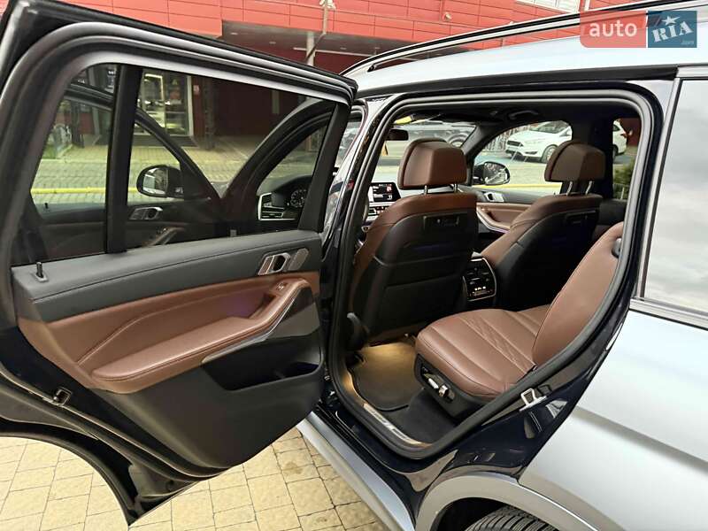 Внедорожник / Кроссовер BMW X7 2021 в Львове фото 41 Внедорожник / Кроссовер BMW X7 2021 в Львове