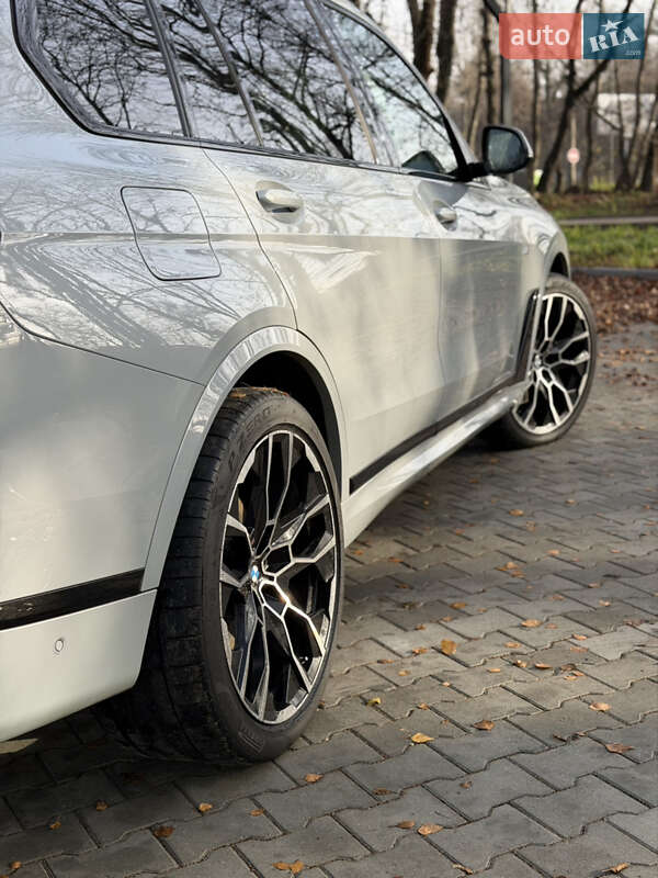 Внедорожник / Кроссовер BMW X7 2023 в Тернополе