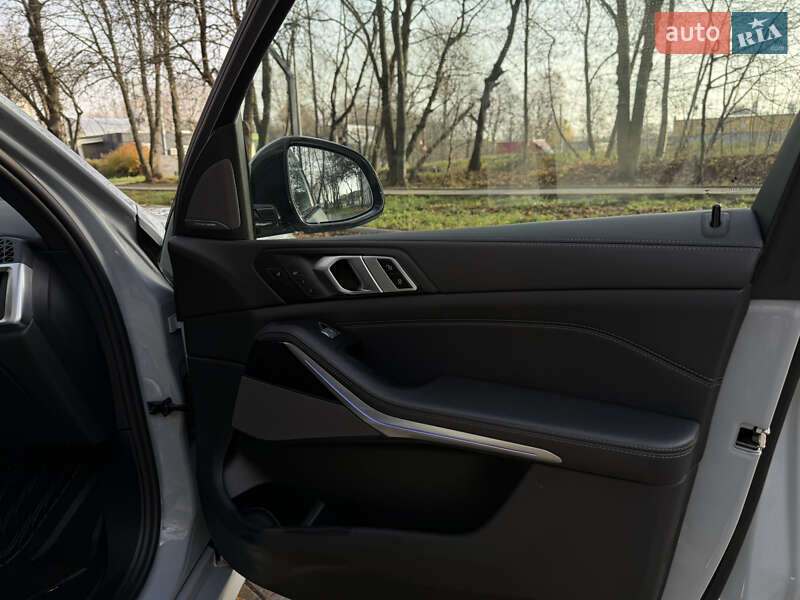 Внедорожник / Кроссовер BMW X7 2023 в Тернополе