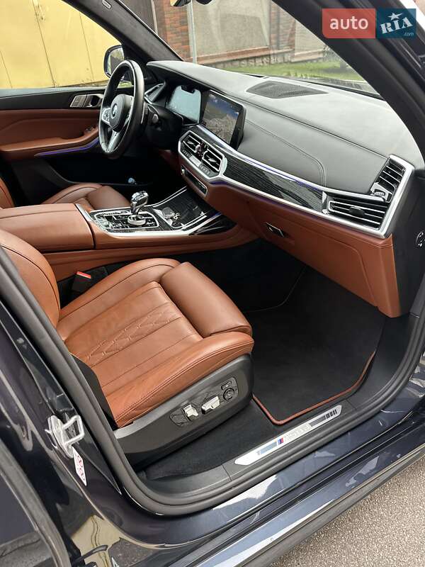 Позашляховик / Кросовер BMW X7 2022 в Києві