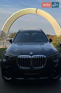 Внедорожник / Кроссовер BMW X7 2021 в Киеве