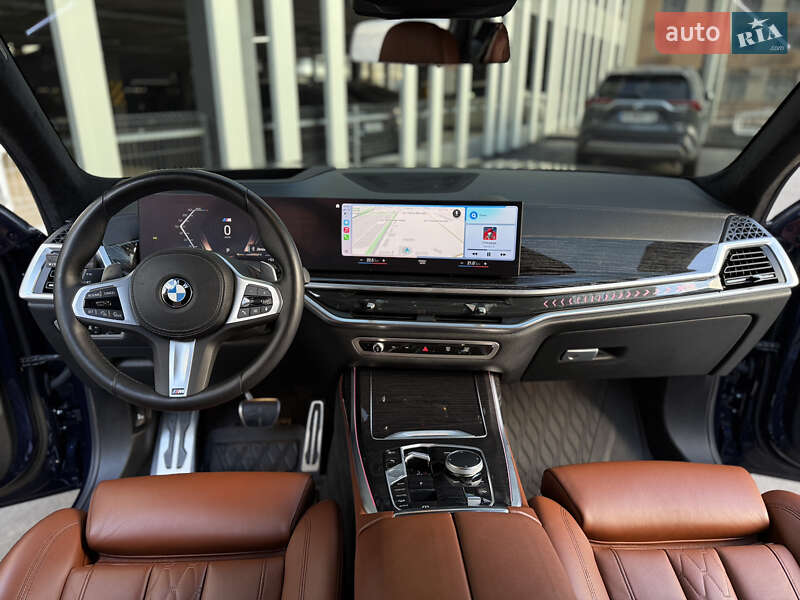 Внедорожник / Кроссовер BMW X7 2022 в Киеве