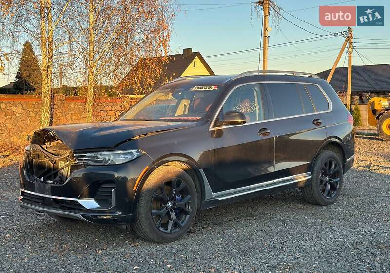 Внедорожник / Кроссовер BMW X7 2019 в Луцке