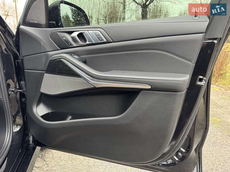 Внедорожник / Кроссовер BMW X7 2019 в Киеве