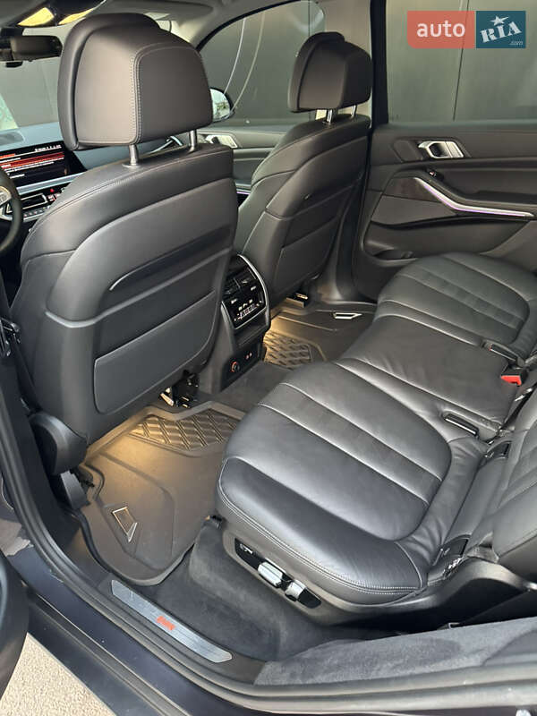 Позашляховик / Кросовер BMW X7 2019 в Дніпрі
