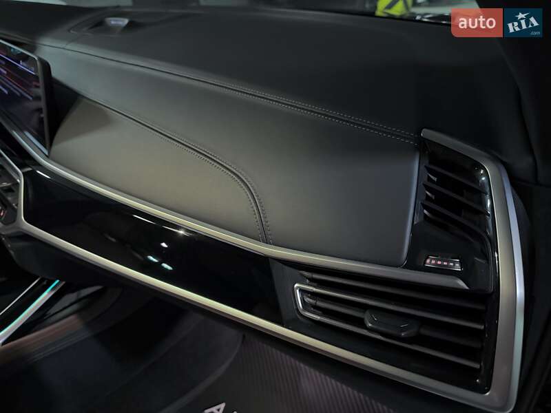 Внедорожник / Кроссовер BMW X7 2019 в Днепре