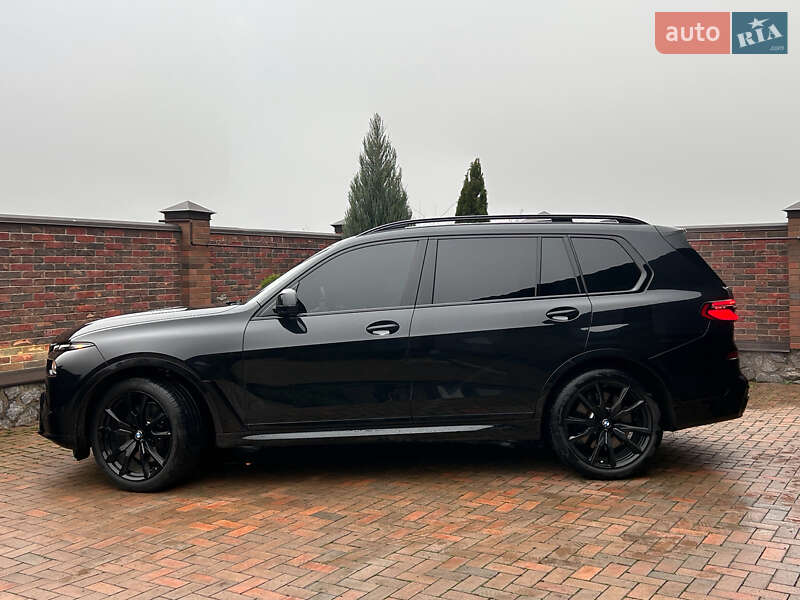 Внедорожник / Кроссовер BMW X7 2024 в Киеве