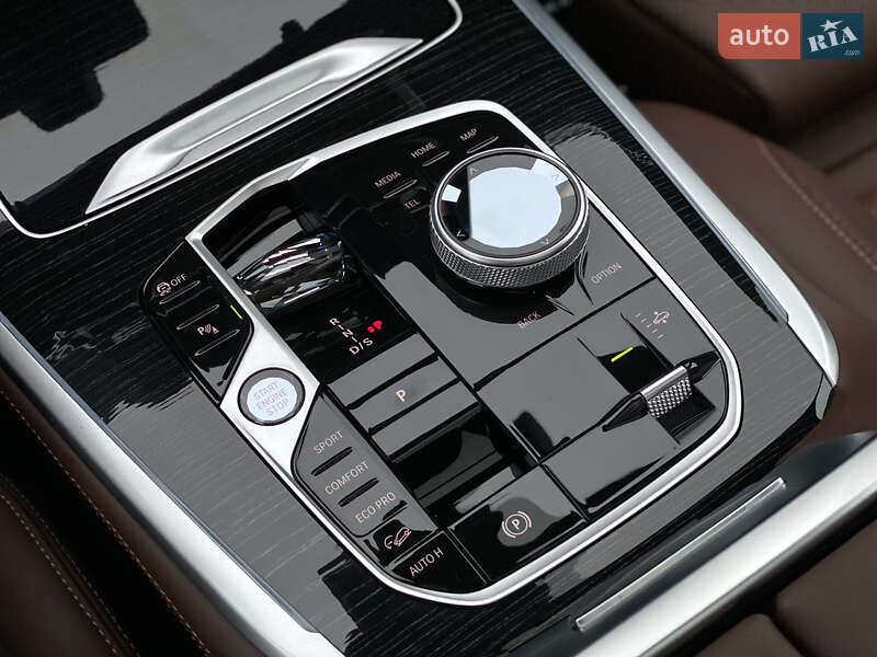 Внедорожник / Кроссовер BMW X7 2023 в Киеве