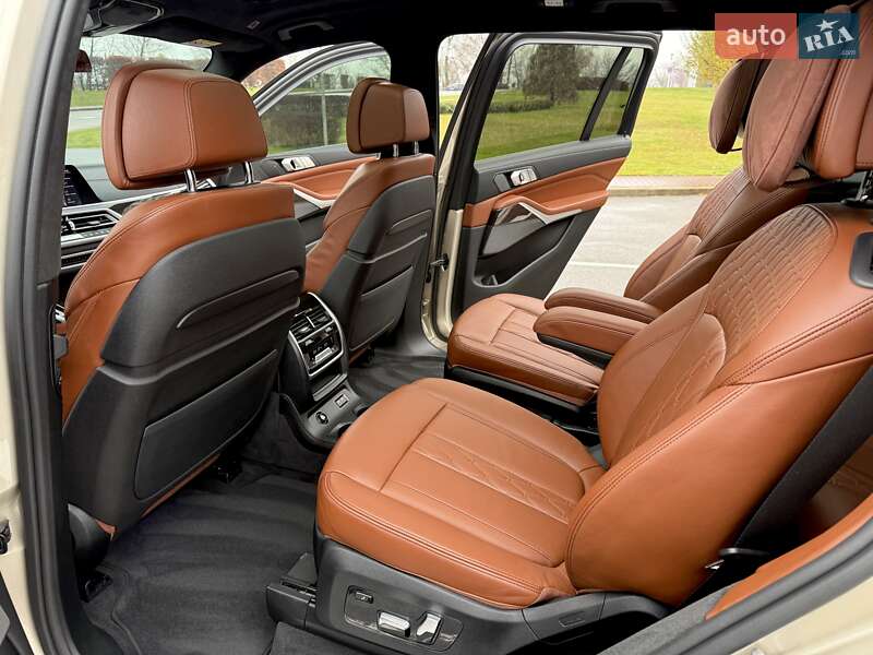 Позашляховик / Кросовер BMW X7 2019 в Києві