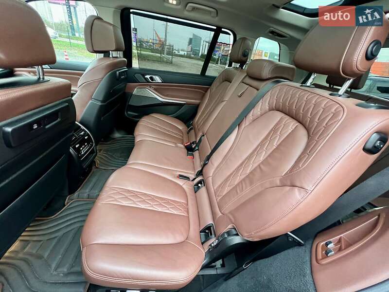 Внедорожник / Кроссовер BMW X7 2019 в Киеве