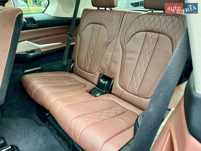 Внедорожник / Кроссовер BMW X7 2019 в Киеве