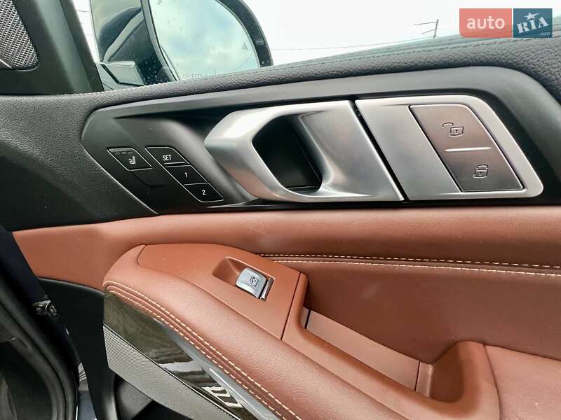 Внедорожник / Кроссовер BMW X7 2019 в Киеве