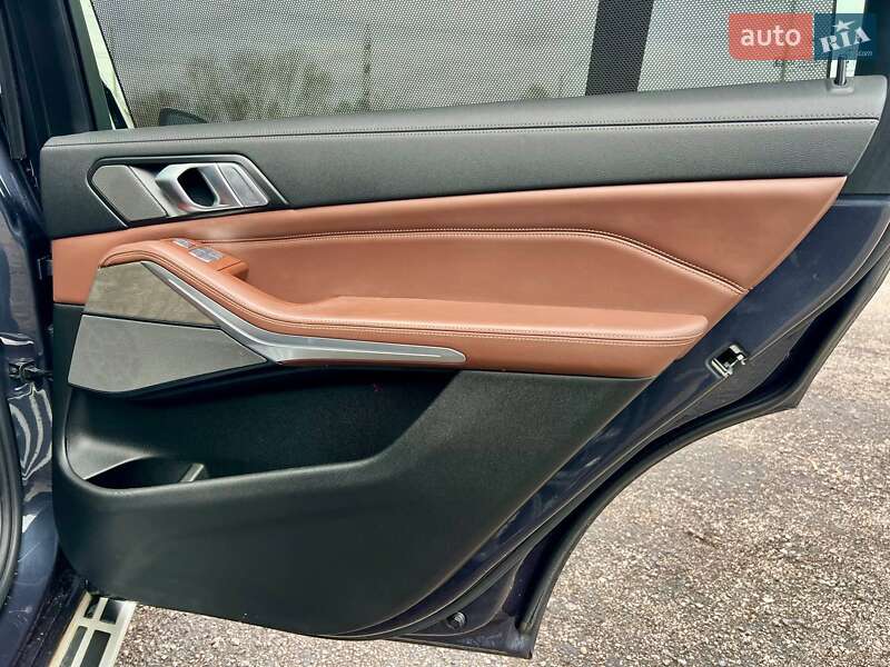 Внедорожник / Кроссовер BMW X7 2019 в Киеве