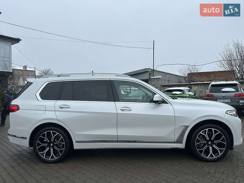 Внедорожник / Кроссовер BMW X7 2019 в Владимире
