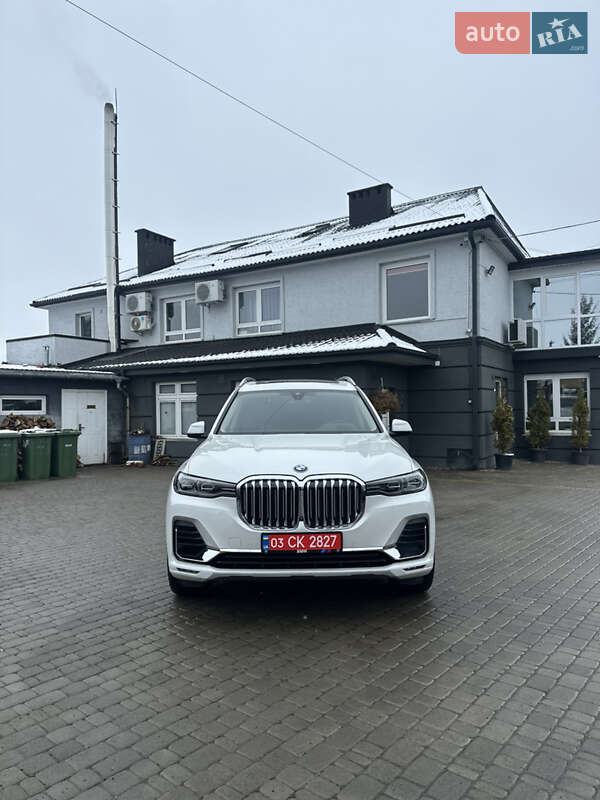Внедорожник / Кроссовер BMW X7 2019 в Владимире