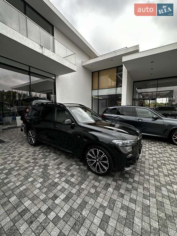 Позашляховик / Кросовер BMW X7 2022 в Києві