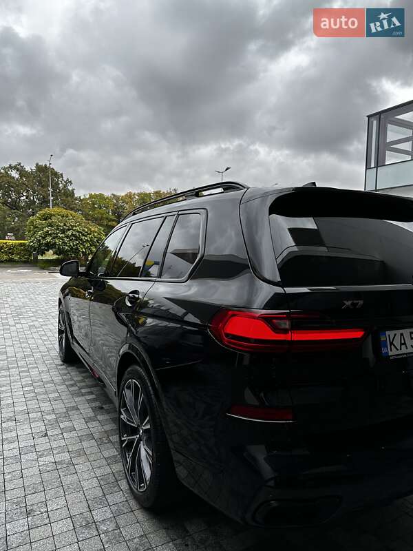 Позашляховик / Кросовер BMW X7 2022 в Києві
