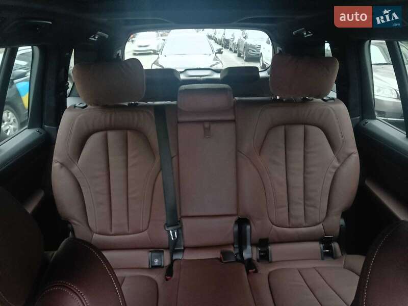 Позашляховик / Кросовер BMW X7 2022 в Києві фото 27 Позашляховик / Кросовер BMW X7 2022 в Києві