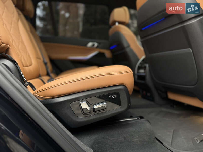Внедорожник / Кроссовер BMW X7 2022 в Львове