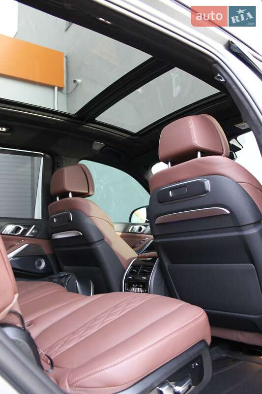 Внедорожник / Кроссовер BMW X7 2025 в Киеве фото 29 Внедорожник / Кроссовер BMW X7 2025 в Киеве