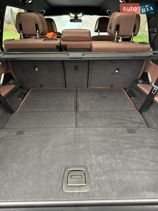 Внедорожник / Кроссовер BMW X7 2021 в Коростене