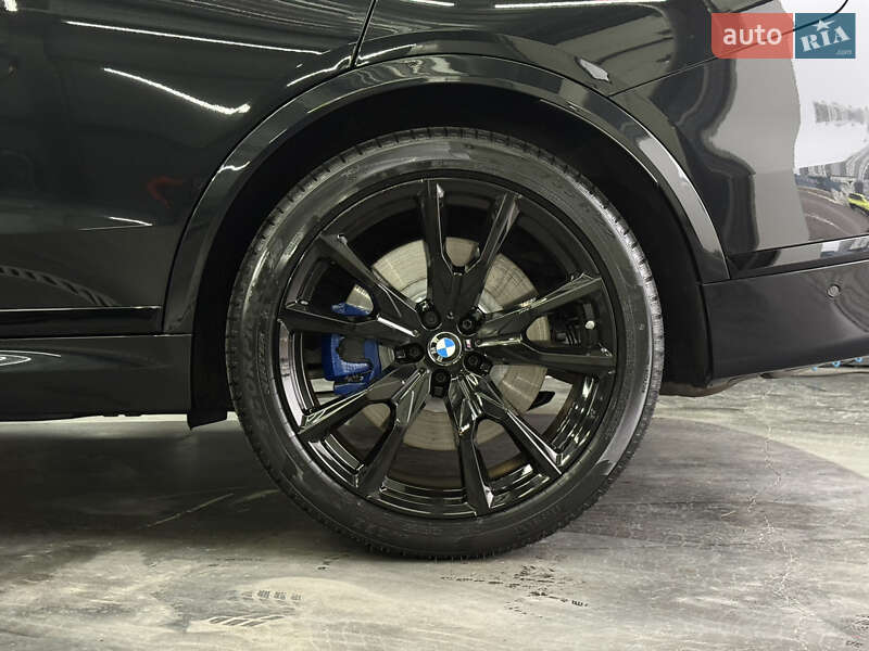 Внедорожник / Кроссовер BMW X7 2025 в Киеве