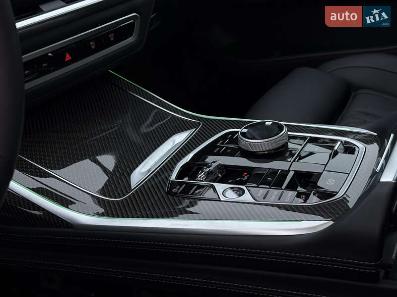 Внедорожник / Кроссовер BMW X7 2025 в Киеве