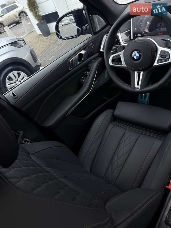 Внедорожник / Кроссовер BMW X7 2025 в Киеве