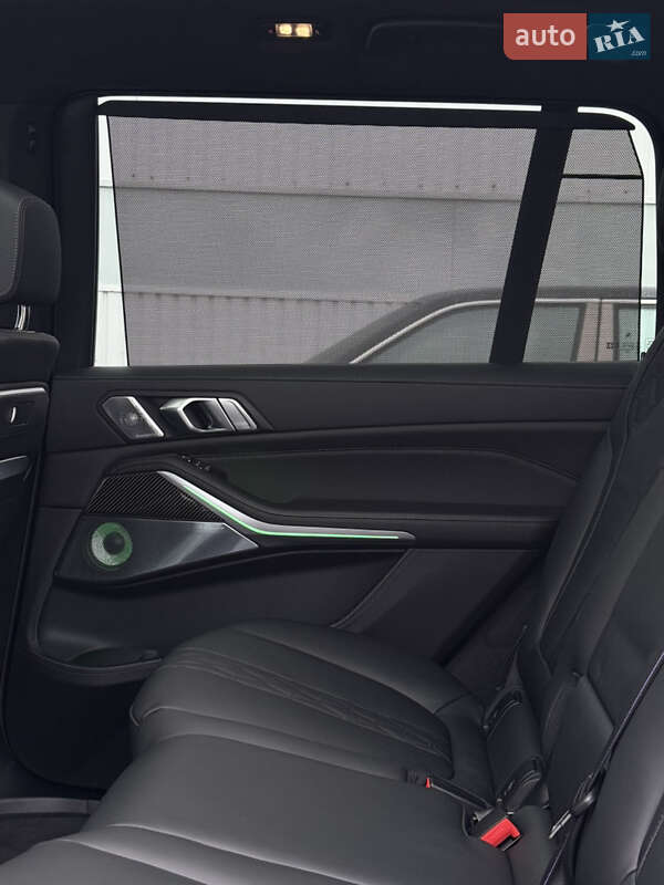 Внедорожник / Кроссовер BMW X7 2025 в Киеве