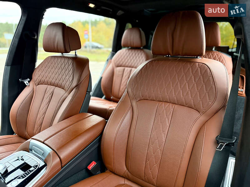 Внедорожник / Кроссовер BMW X7 2020 в Киеве