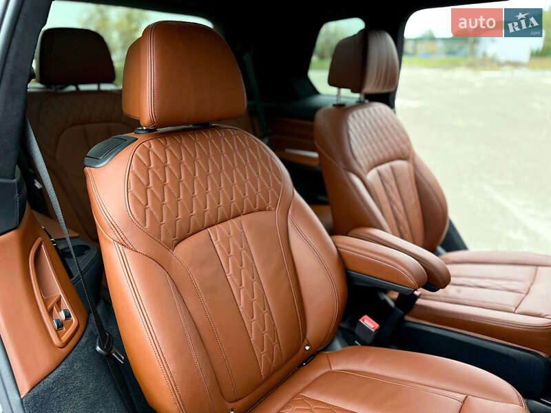 Внедорожник / Кроссовер BMW X7 2020 в Киеве