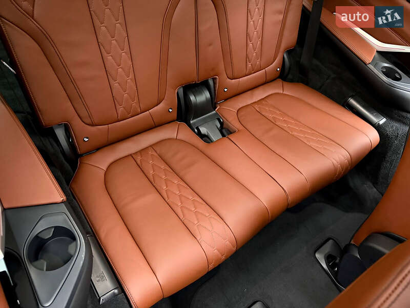 Внедорожник / Кроссовер BMW X7 2020 в Киеве