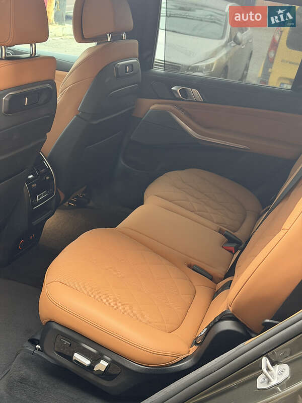 Внедорожник / Кроссовер BMW X7 2024 в Днепре фото 8 Внедорожник / Кроссовер BMW X7 2024 в Днепре