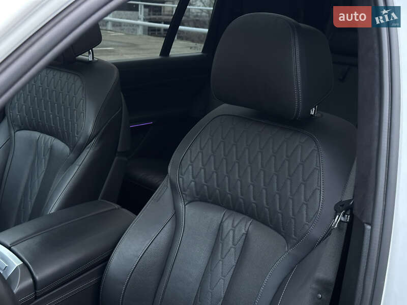 Внедорожник / Кроссовер BMW X7 2022 в Киеве фото 25 Внедорожник / Кроссовер BMW X7 2022 в Киеве