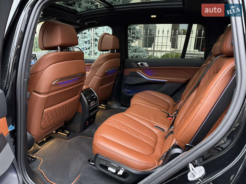 Внедорожник / Кроссовер BMW X7 2023 в Киеве фото 26 Внедорожник / Кроссовер BMW X7 2023 в Киеве