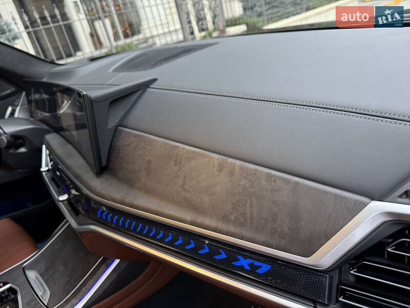Внедорожник / Кроссовер BMW X7 2023 в Киеве фото 35 Внедорожник / Кроссовер BMW X7 2023 в Киеве