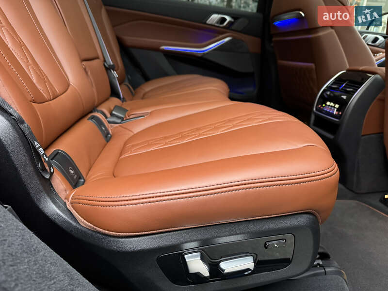 Внедорожник / Кроссовер BMW X7 2023 в Киеве фото 39 Внедорожник / Кроссовер BMW X7 2023 в Киеве