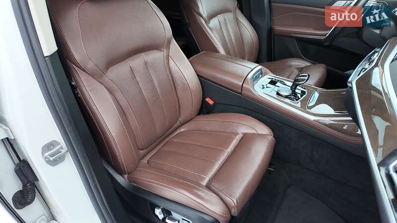 Внедорожник / Кроссовер BMW X7 2019 в Киеве