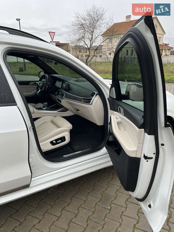 Внедорожник / Кроссовер BMW X7 2020 в Одессе