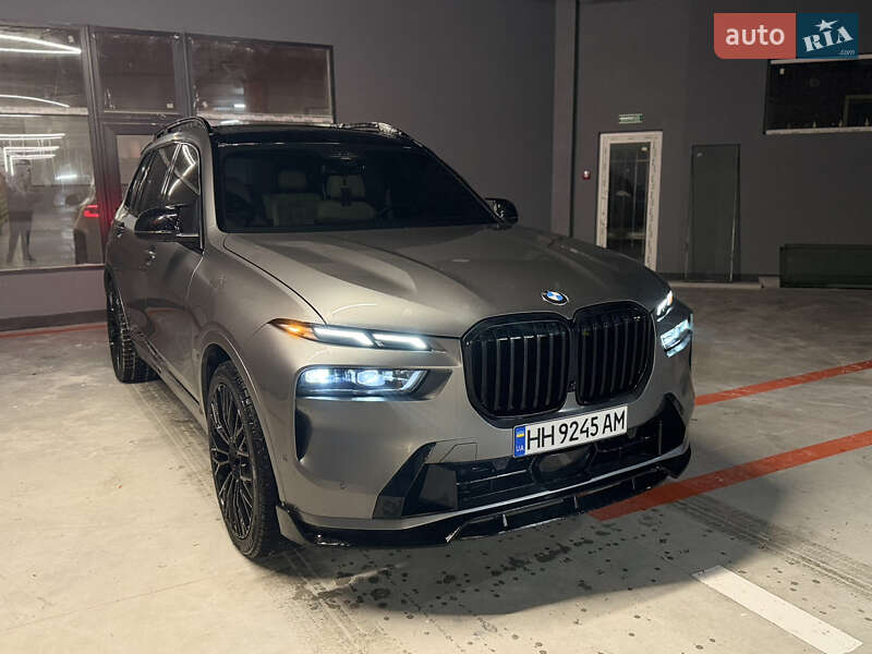 Внедорожник / Кроссовер BMW X7 2023 в Одессе