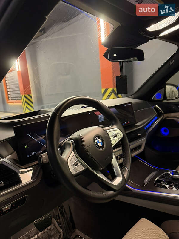 Внедорожник / Кроссовер BMW X7 2023 в Одессе